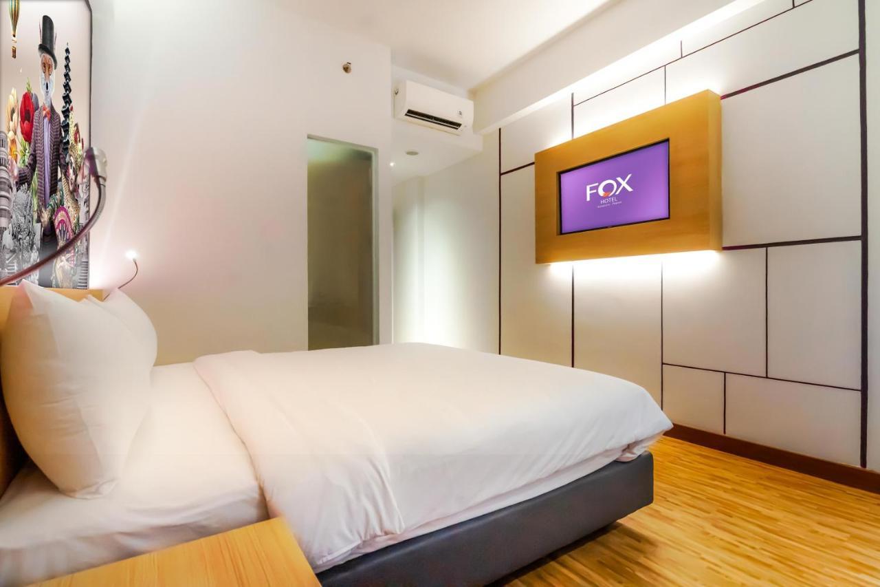 Fox Hotel Jaya Pura Eksteriør bilde