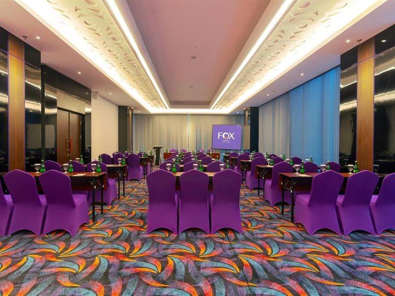 Fox Hotel Jaya Pura Eksteriør bilde
