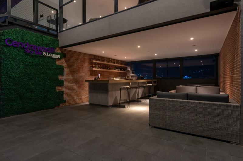 Fox Hotel Jaya Pura Eksteriør bilde
